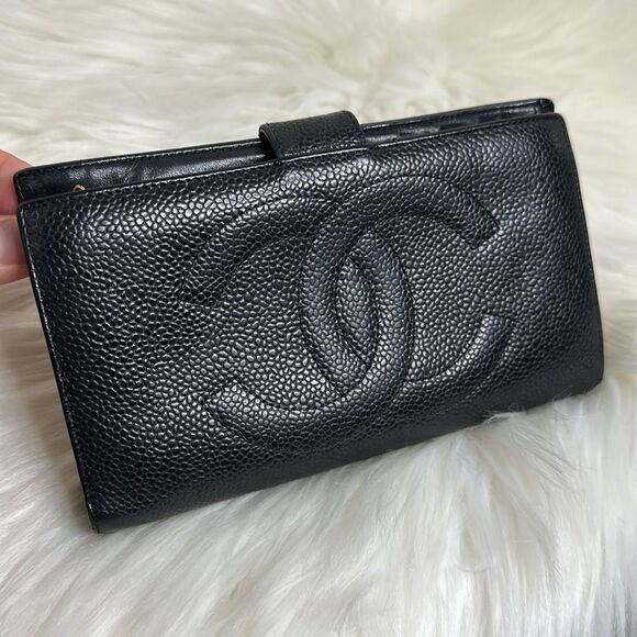 💯Authentic Chanel Caviar Long Wallet🍀 - Picture 1 of 14